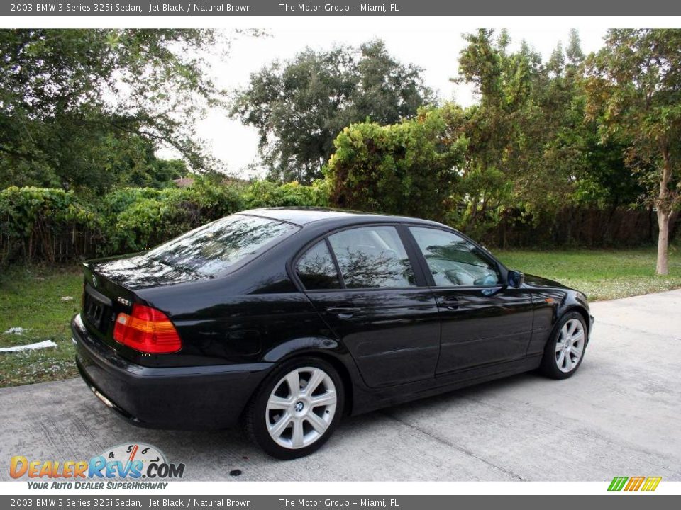 2003 BMW 3 Series 325i Sedan Jet Black / Natural Brown Photo #12