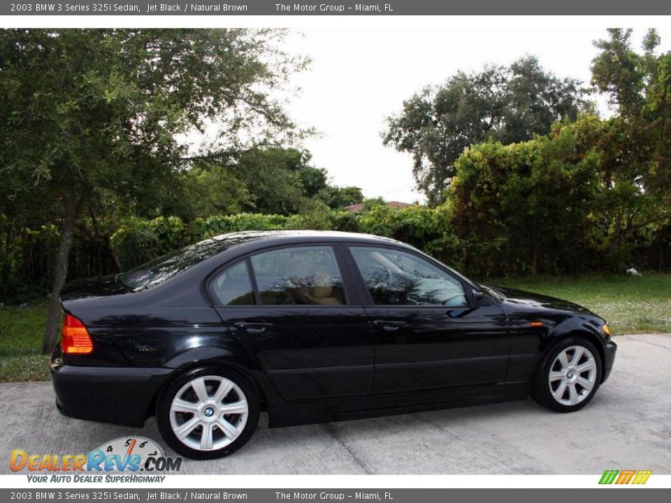 2003 BMW 3 Series 325i Sedan Jet Black / Natural Brown Photo #13