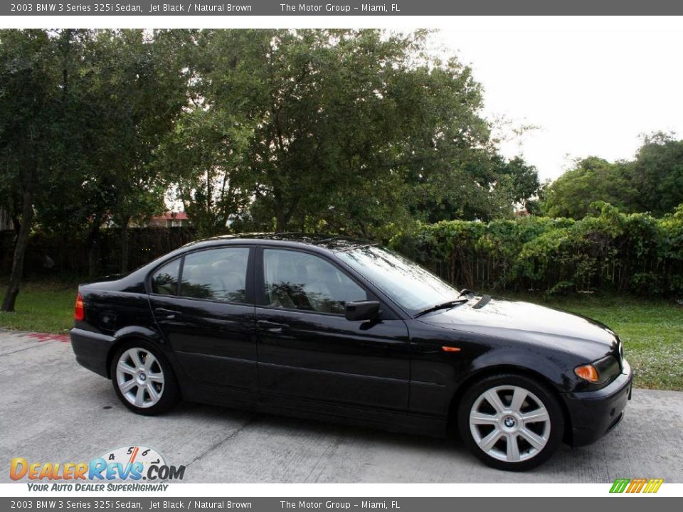 2003 BMW 3 Series 325i Sedan Jet Black / Natural Brown Photo #15