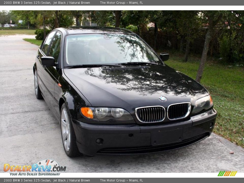 2003 BMW 3 Series 325i Sedan Jet Black / Natural Brown Photo #18