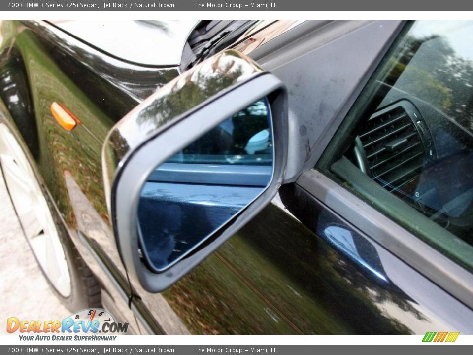 2003 BMW 3 Series 325i Sedan Jet Black / Natural Brown Photo #25