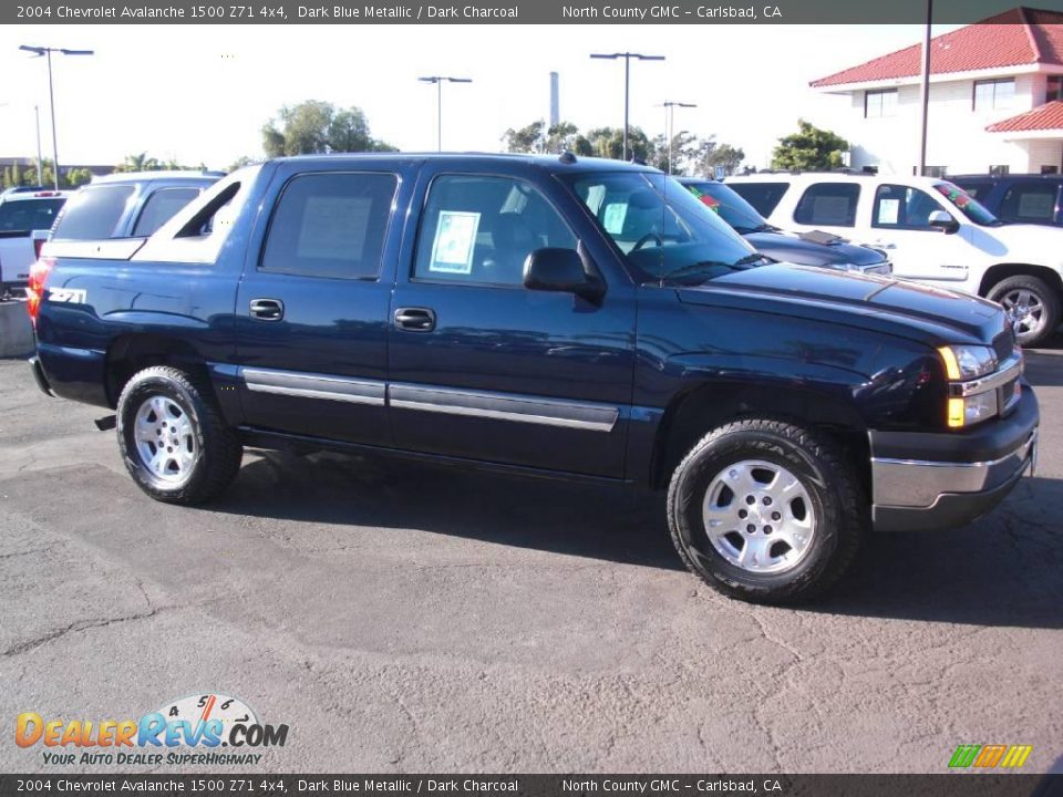 2004 Chevrolet Avalanche 1500 Z71 4x4 Dark Blue Metallic / Dark Charcoal Photo #1