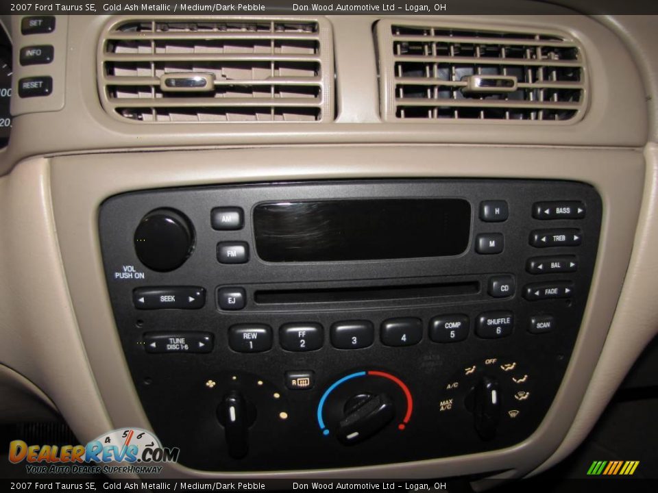 2007 Ford Taurus SE Gold Ash Metallic / Medium/Dark Pebble Photo #9