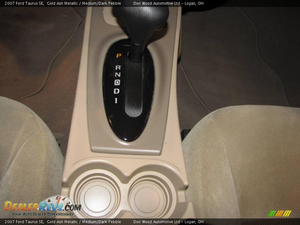 2007 Ford Taurus SE Gold Ash Metallic / Medium/Dark Pebble Photo #10