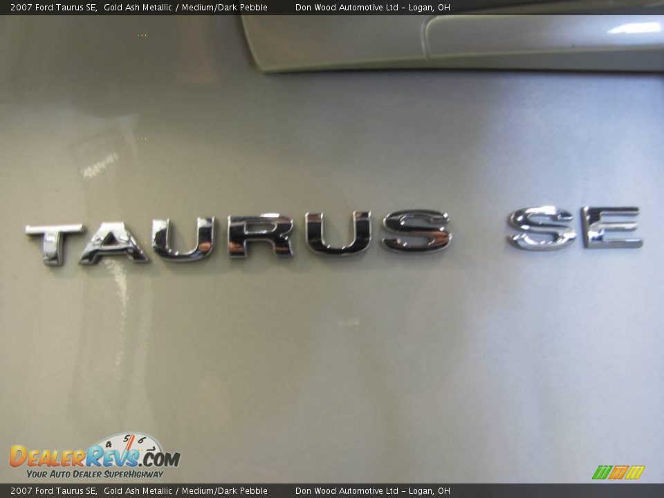 2007 Ford Taurus SE Gold Ash Metallic / Medium/Dark Pebble Photo #12