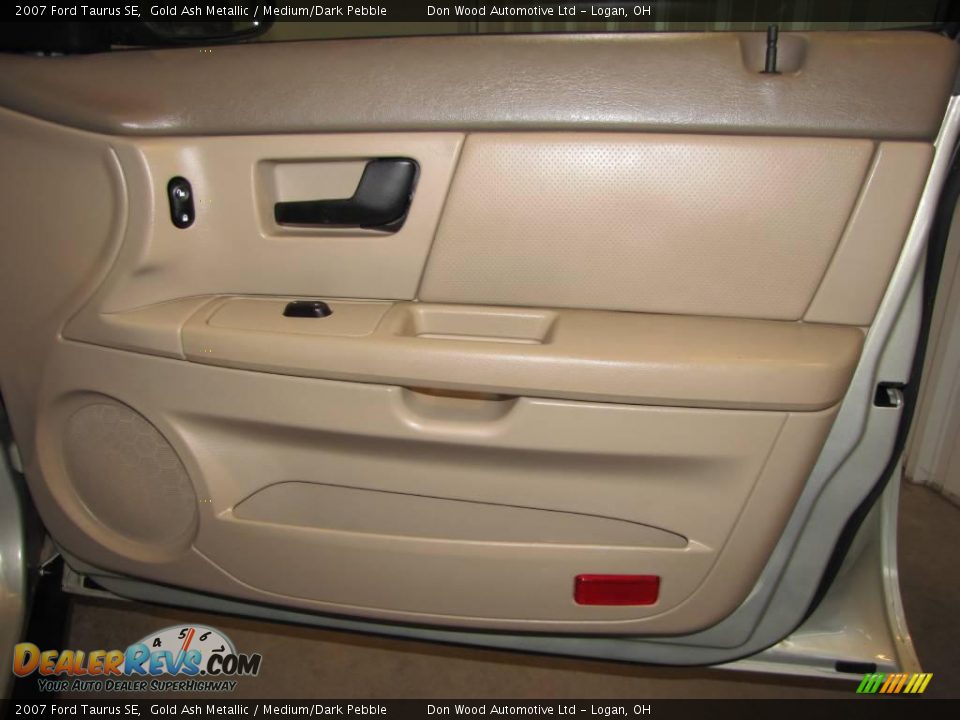2007 Ford Taurus SE Gold Ash Metallic / Medium/Dark Pebble Photo #13