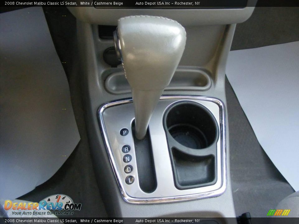 2008 Chevrolet Malibu Classic LS Sedan White / Cashmere Beige Photo #11