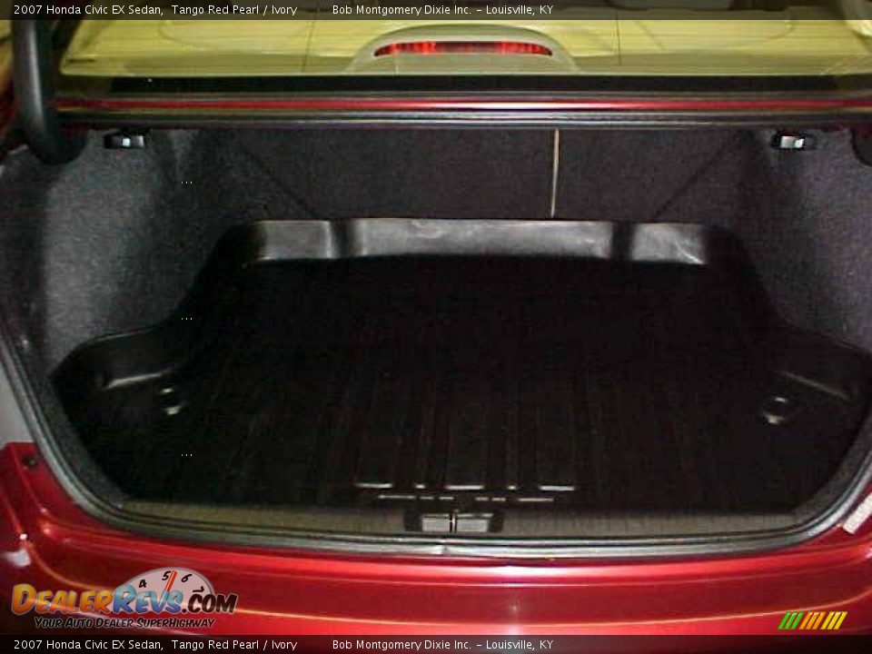 2007 Honda Civic EX Sedan Tango Red Pearl / Ivory Photo #24