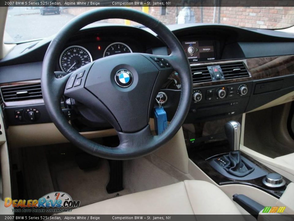 2007 BMW 5 Series 525i Sedan Alpine White / Beige Photo #11