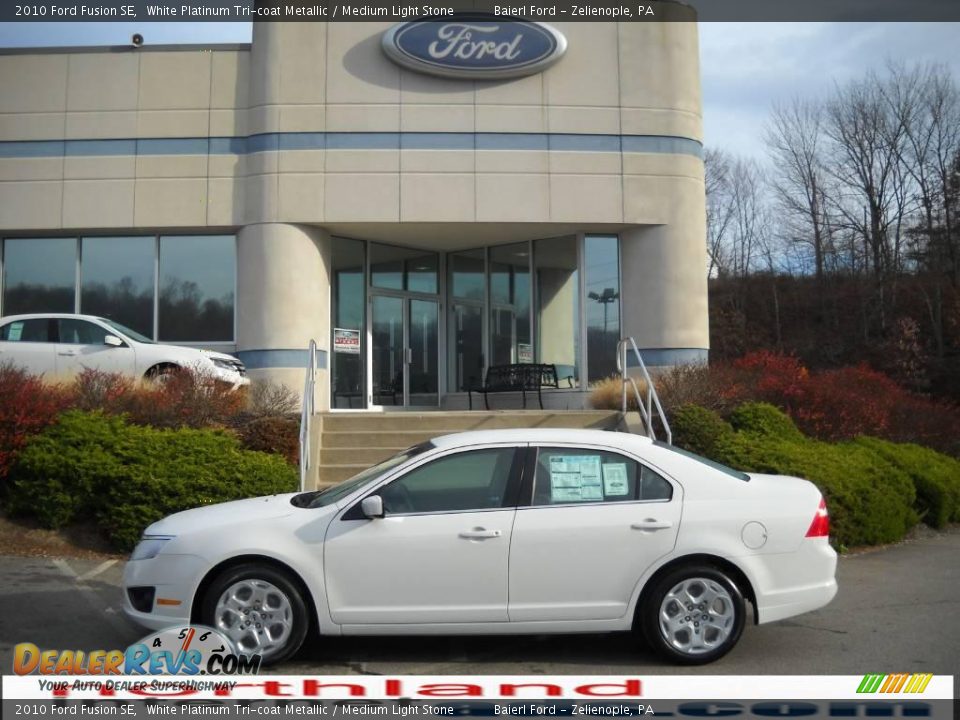 2010 Ford Fusion SE White Platinum Tri-coat Metallic / Medium Light Stone Photo #1
