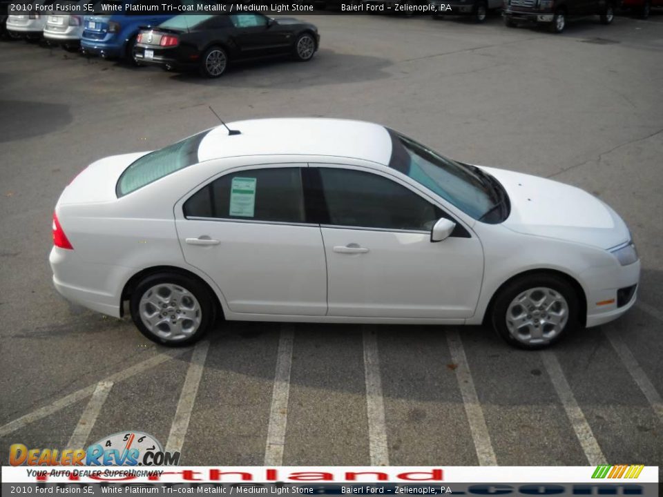 2010 Ford Fusion SE White Platinum Tri-coat Metallic / Medium Light Stone Photo #5