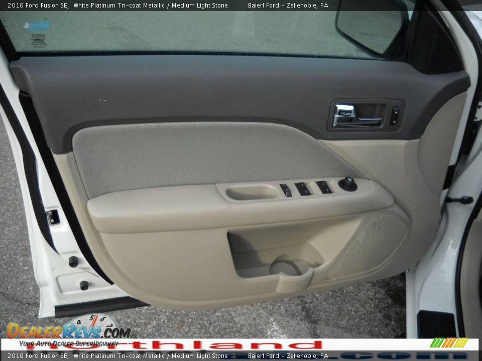 2010 Ford Fusion SE White Platinum Tri-coat Metallic / Medium Light Stone Photo #9