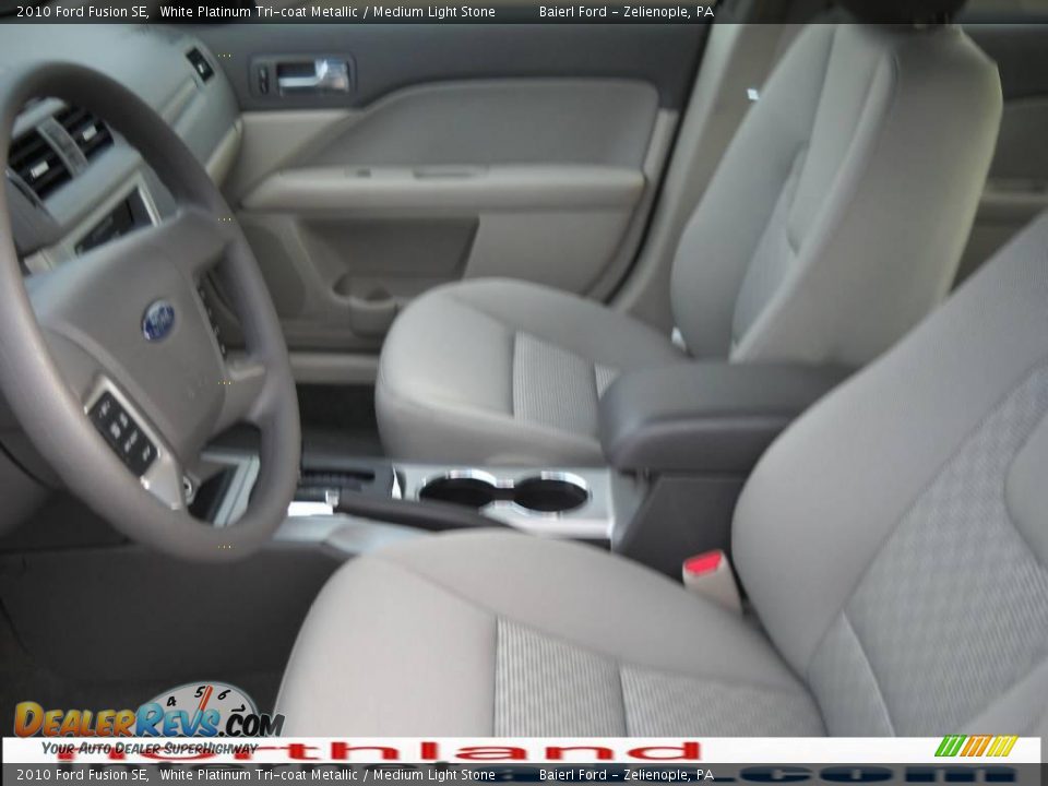 2010 Ford Fusion SE White Platinum Tri-coat Metallic / Medium Light Stone Photo #11