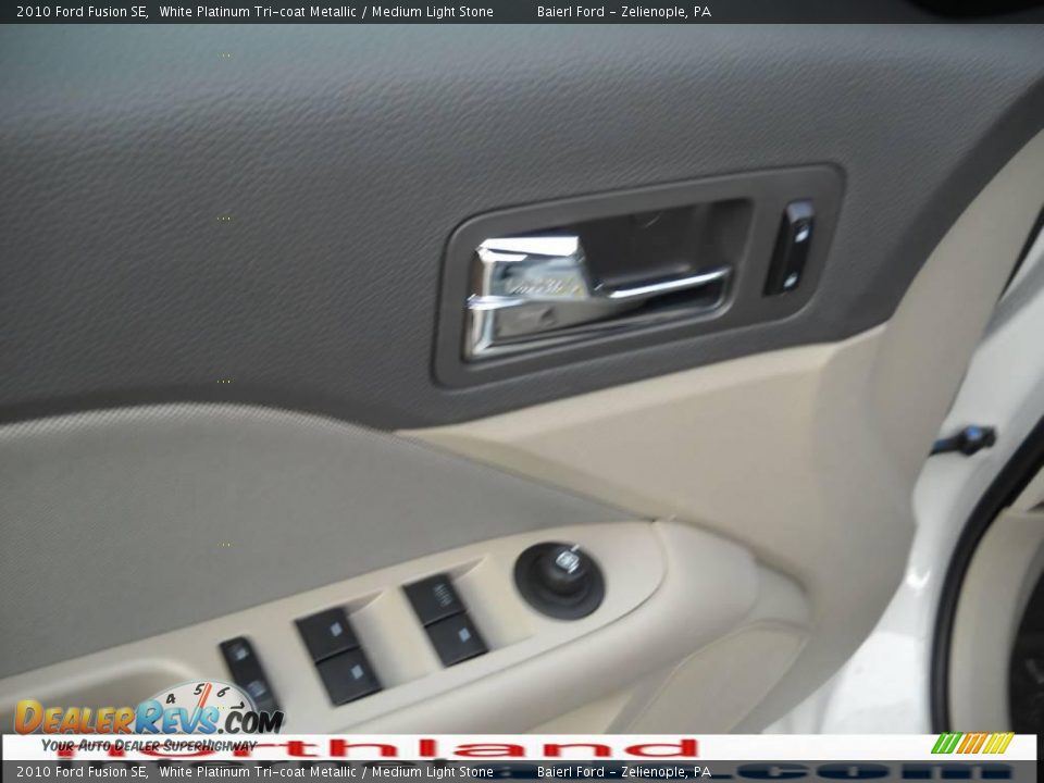 2010 Ford Fusion SE White Platinum Tri-coat Metallic / Medium Light Stone Photo #16