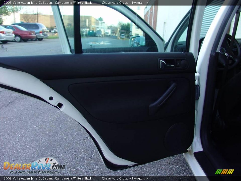 2003 Volkswagen Jetta GL Sedan Campanella White / Black Photo #15