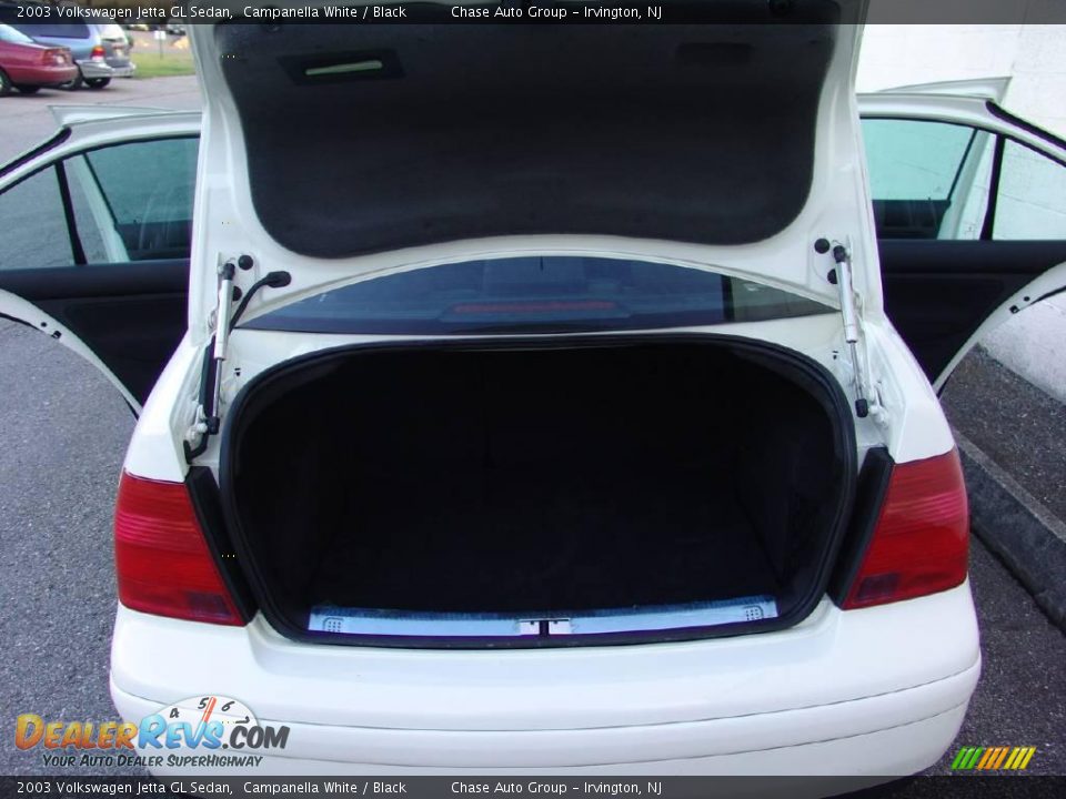 2003 Volkswagen Jetta GL Sedan Campanella White / Black Photo #27