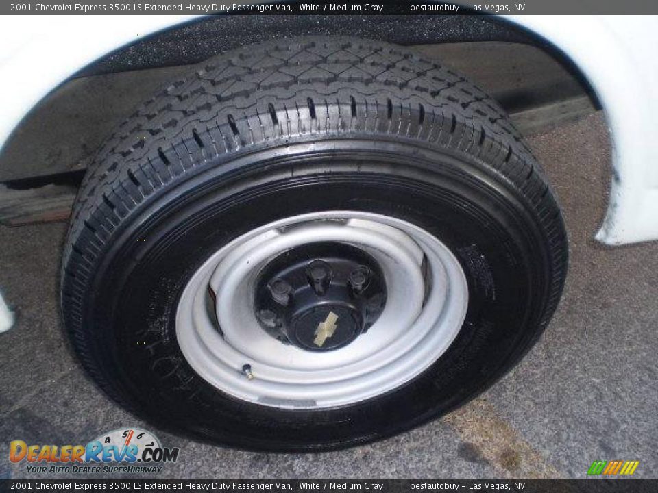 2001 Chevrolet Express 3500 LS Extended Heavy Duty Passenger Van White / Medium Gray Photo #19