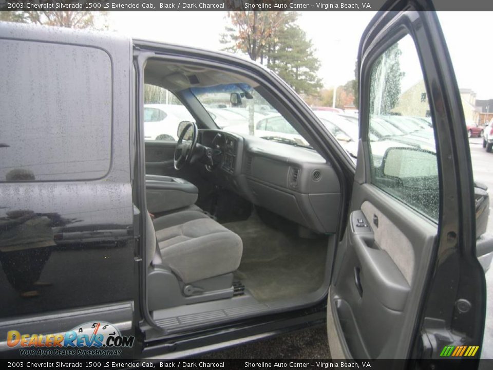 2003 Chevrolet Silverado 1500 LS Extended Cab Black / Dark Charcoal Photo #10