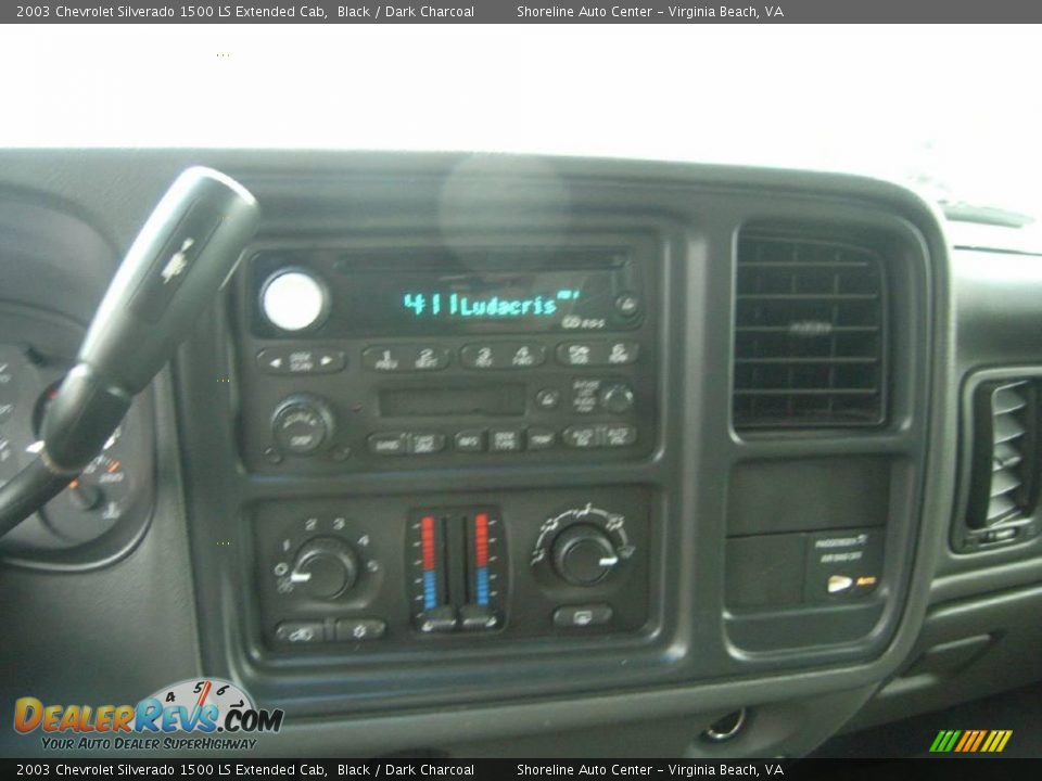 2003 Chevrolet Silverado 1500 LS Extended Cab Black / Dark Charcoal Photo #17