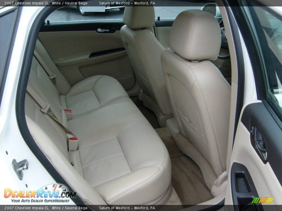 2007 Chevrolet Impala SS White / Neutral Beige Photo #17