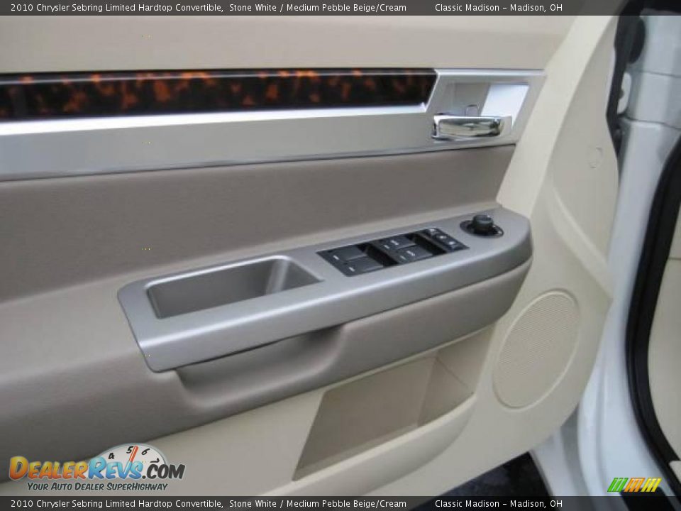 2010 Chrysler Sebring Limited Hardtop Convertible Stone White / Medium Pebble Beige/Cream Photo #7