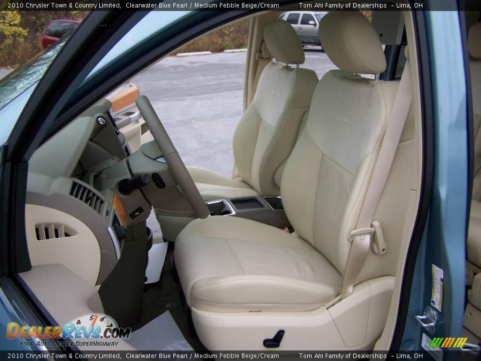2010 Chrysler Town & Country Limited Clearwater Blue Pearl / Medium Pebble Beige/Cream Photo #9