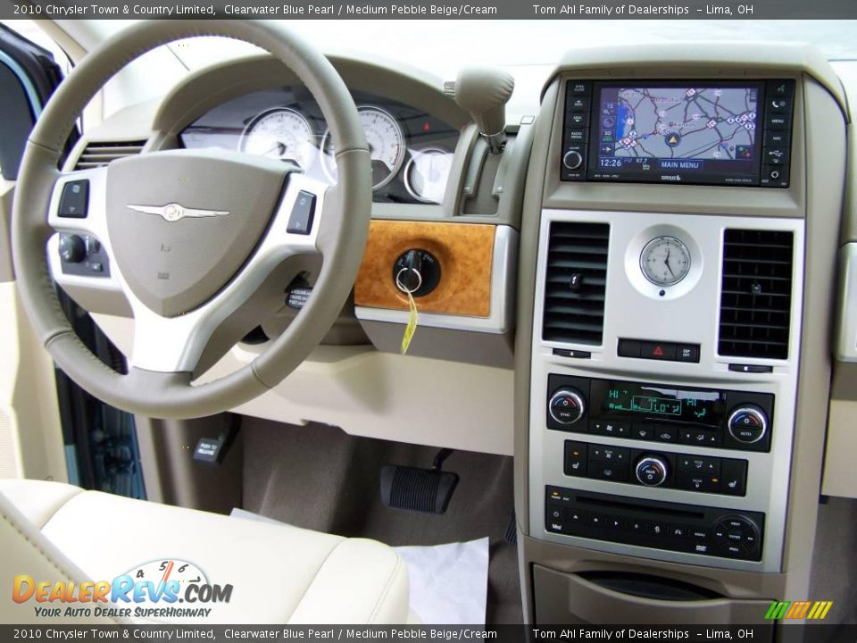 2010 Chrysler Town & Country Limited Clearwater Blue Pearl / Medium Pebble Beige/Cream Photo #22