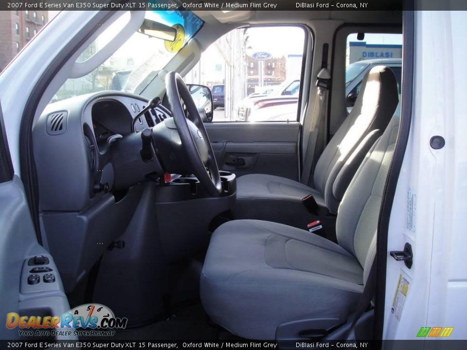 2007 Ford E Series Van E350 Super Duty XLT 15 Passenger Oxford White / Medium Flint Grey Photo #11