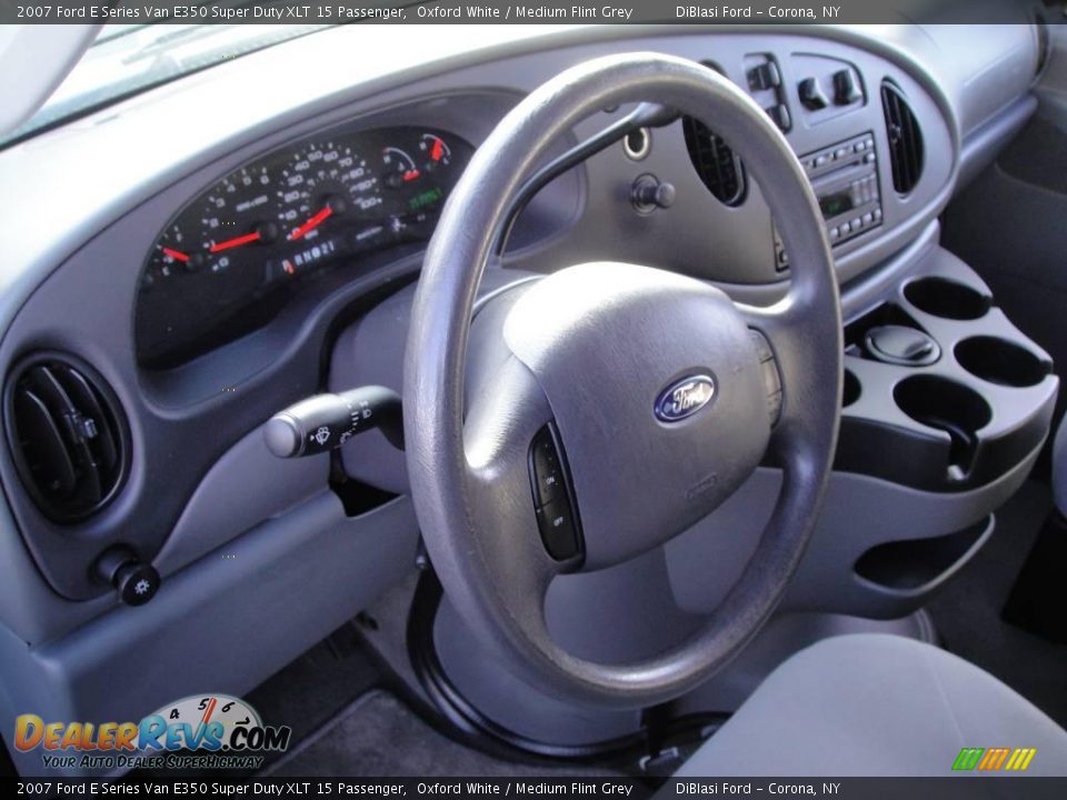 2007 Ford E Series Van E350 Super Duty XLT 15 Passenger Oxford White / Medium Flint Grey Photo #12