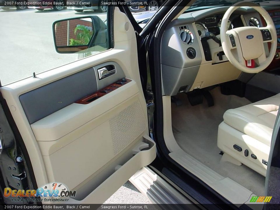 2007 Ford Expedition Eddie Bauer Black / Camel Photo #10