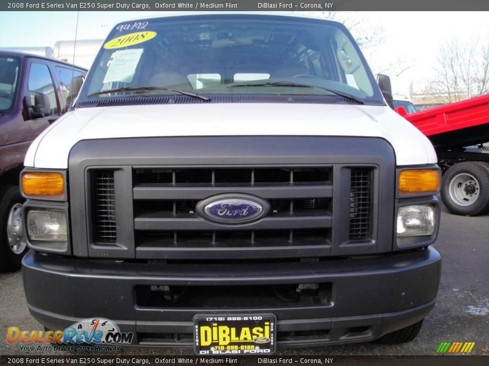 2008 Ford E Series Van E250 Super Duty Cargo Oxford White / Medium Flint Photo #2