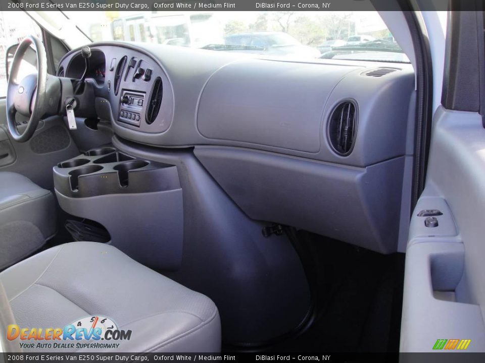 2008 Ford E Series Van E250 Super Duty Cargo Oxford White / Medium Flint Photo #20