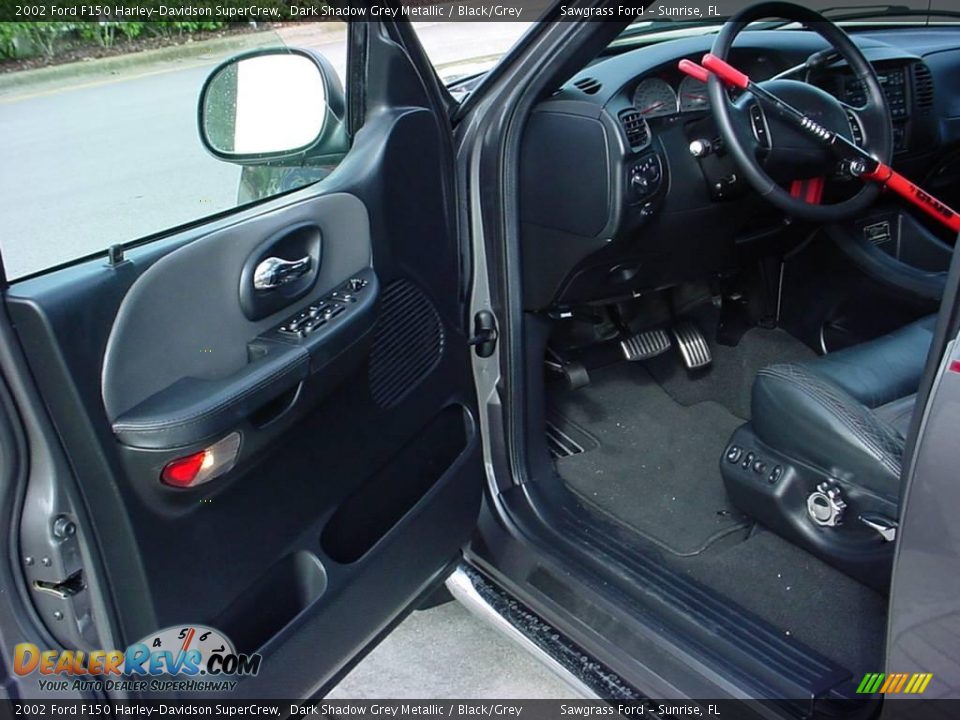 2002 Ford F150 Harley-Davidson SuperCrew Dark Shadow Grey Metallic / Black/Grey Photo #9
