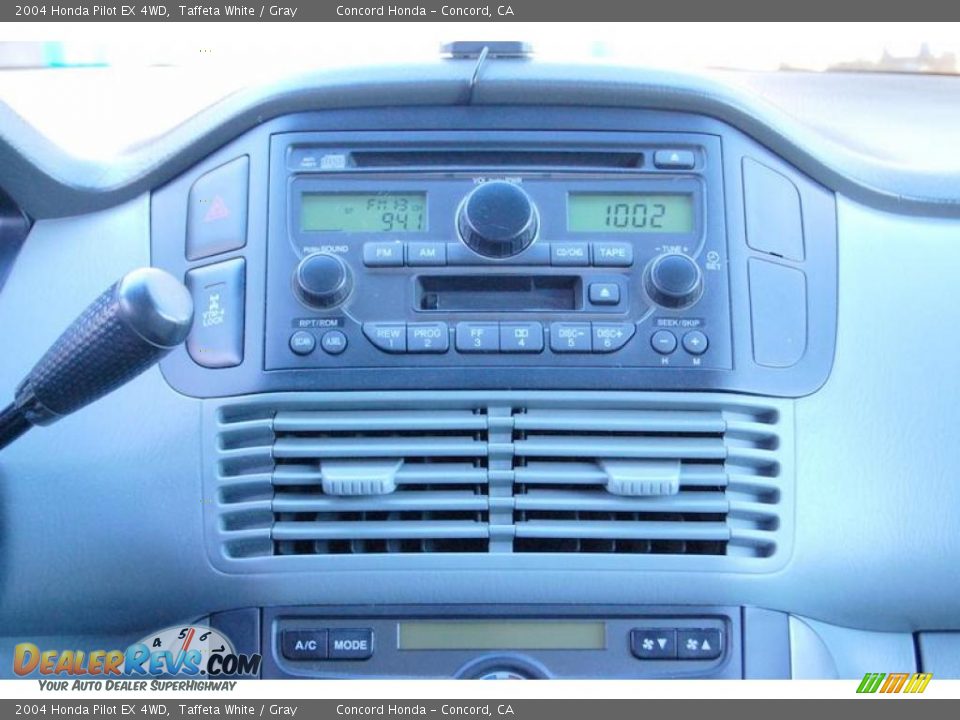 2004 Honda Pilot EX 4WD Taffeta White / Gray Photo #14