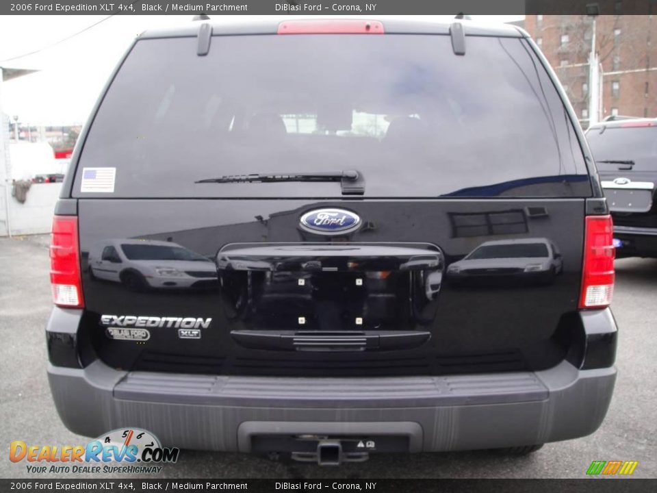 2006 Ford Expedition XLT 4x4 Black / Medium Parchment Photo #5