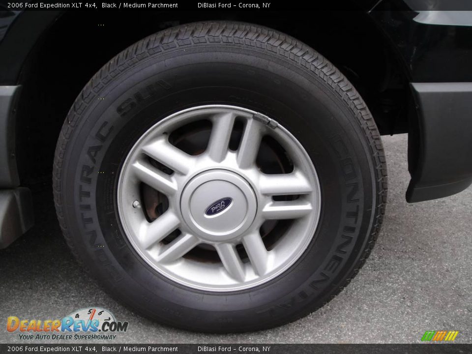 2006 Ford Expedition XLT 4x4 Black / Medium Parchment Photo #10
