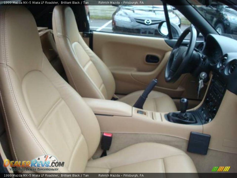 1999 Mazda MX-5 Miata LP Roadster Brilliant Black / Tan Photo #10