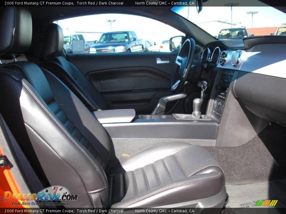 2006 Ford Mustang GT Premium Coupe Torch Red / Dark Charcoal Photo #4