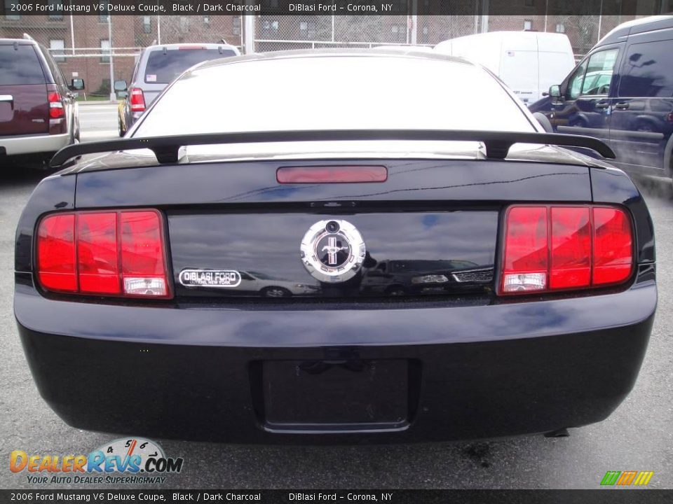 2006 Ford Mustang V6 Deluxe Coupe Black / Dark Charcoal Photo #5