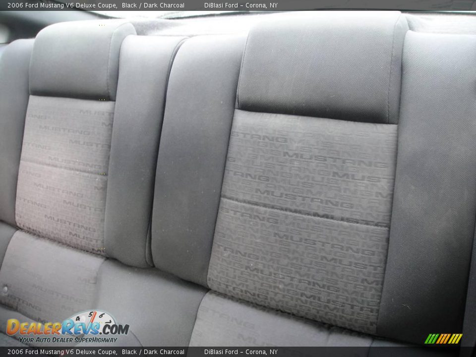 2006 Ford Mustang V6 Deluxe Coupe Black / Dark Charcoal Photo #16