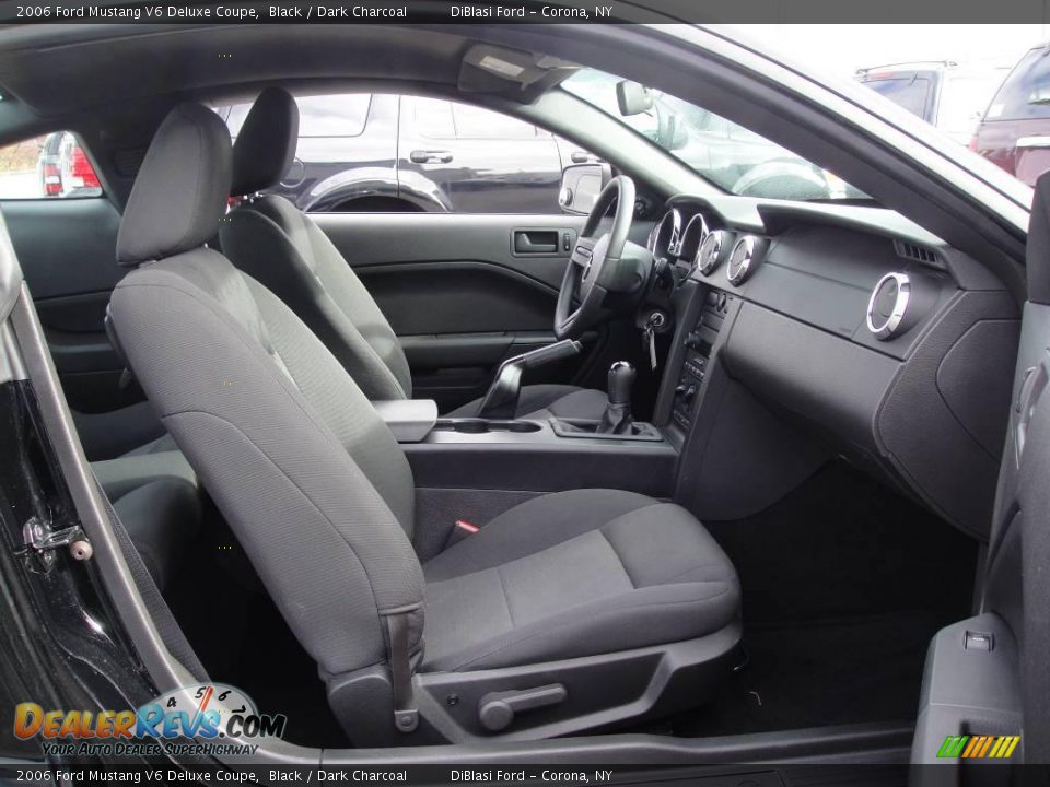 2006 Ford Mustang V6 Deluxe Coupe Black / Dark Charcoal Photo #20