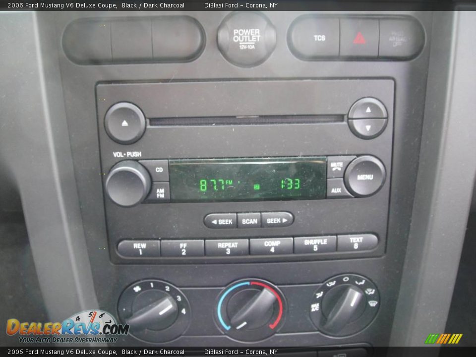 2006 Ford Mustang V6 Deluxe Coupe Black / Dark Charcoal Photo #22