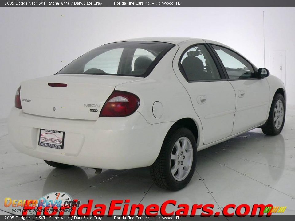 2005 Dodge Neon SXT Stone White / Dark Slate Gray Photo #2