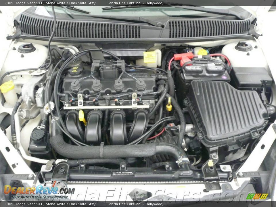 2005 Dodge Neon SXT Stone White / Dark Slate Gray Photo #9