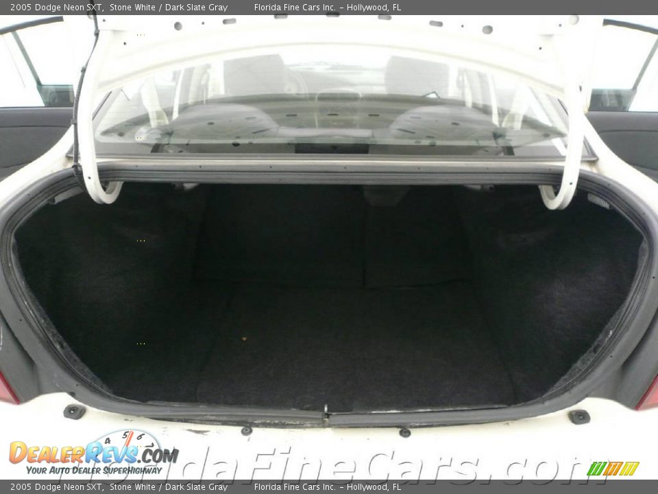 2005 Dodge Neon SXT Stone White / Dark Slate Gray Photo #10