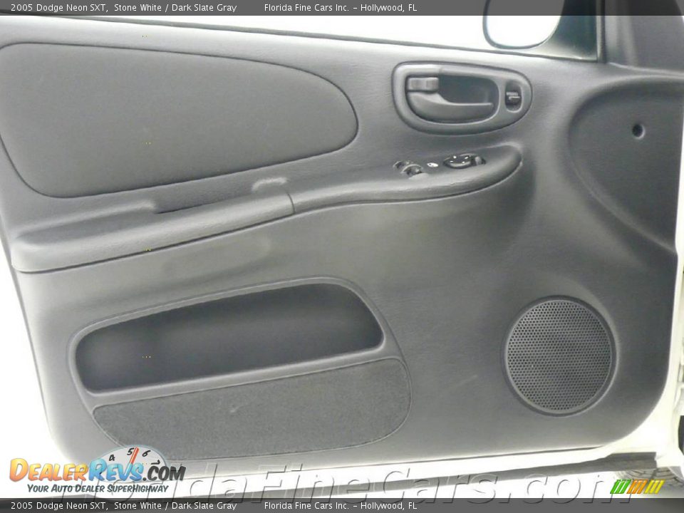 2005 Dodge Neon SXT Stone White / Dark Slate Gray Photo #11