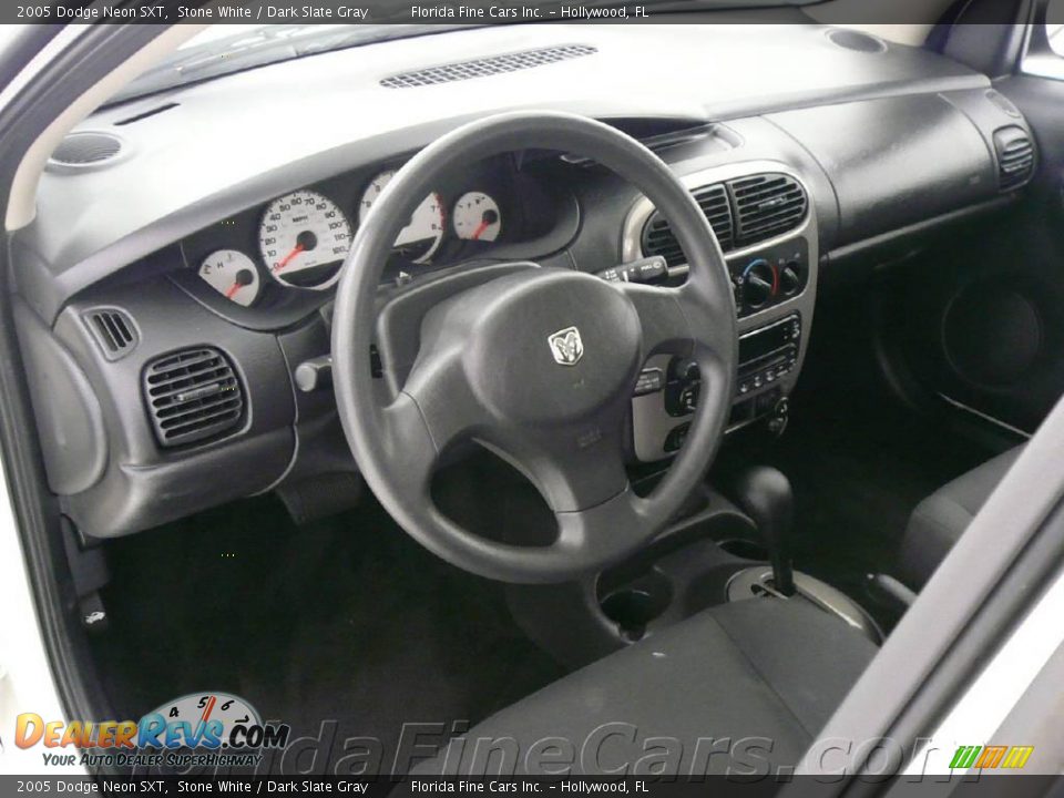 2005 Dodge Neon SXT Stone White / Dark Slate Gray Photo #12