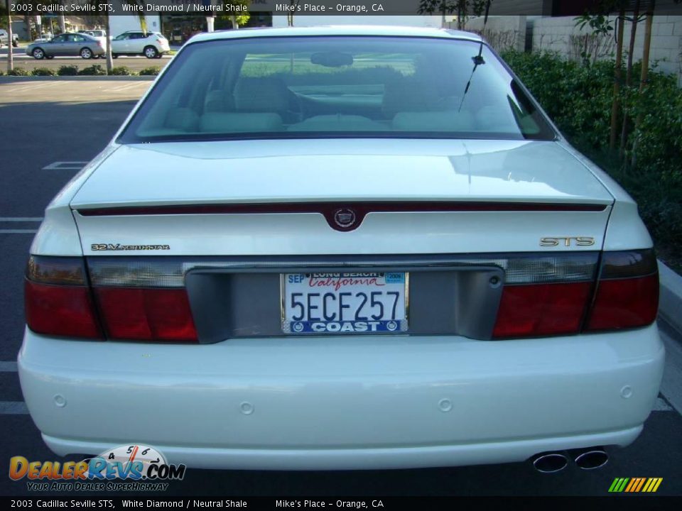 2003 Cadillac Seville STS White Diamond / Neutral Shale Photo #4