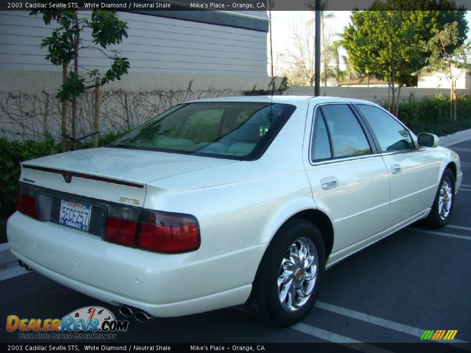 2003 Cadillac Seville STS White Diamond / Neutral Shale Photo #5