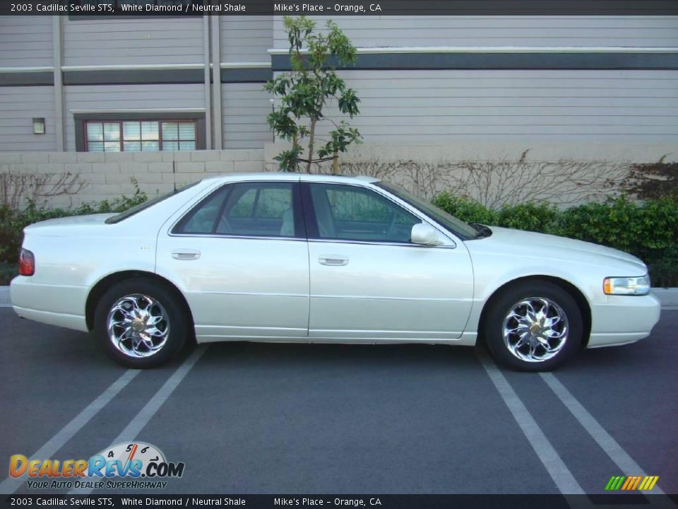 2003 Cadillac Seville STS White Diamond / Neutral Shale Photo #6